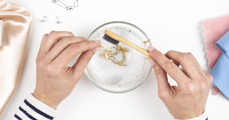 14 easy ways to clean jewelry at home