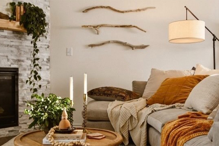 LIGHT LIGHTING IDEAS THAT ARE WARM AND INVITING.​