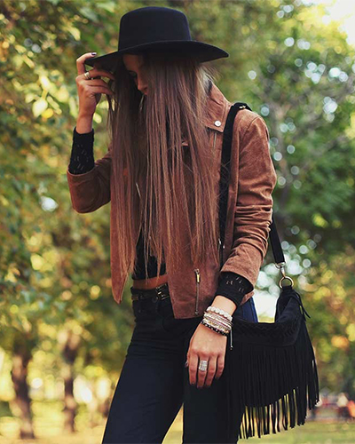 What colors go well with brown? Tips and outfit ideas